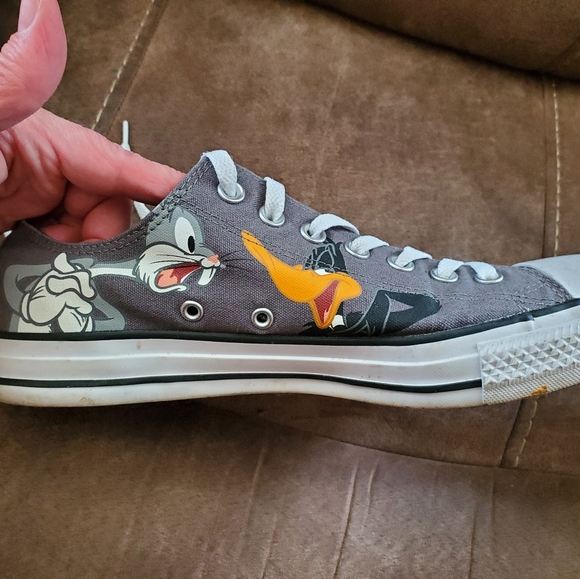 Converse All Star Looney Toons Bugs Bunny Daffy Duck low tops - Picture 5 of 9